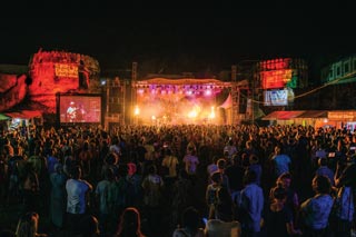 Barnaba Classic Tanzania Audiences at Sauti za Busara 2021 photo by Lorenzo Maccotta 