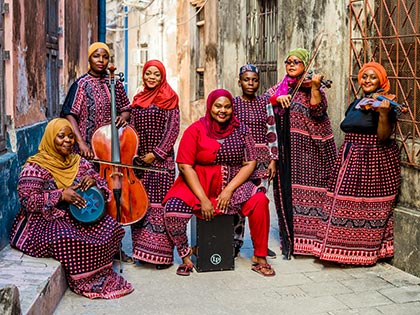 Uwaridi Female Band